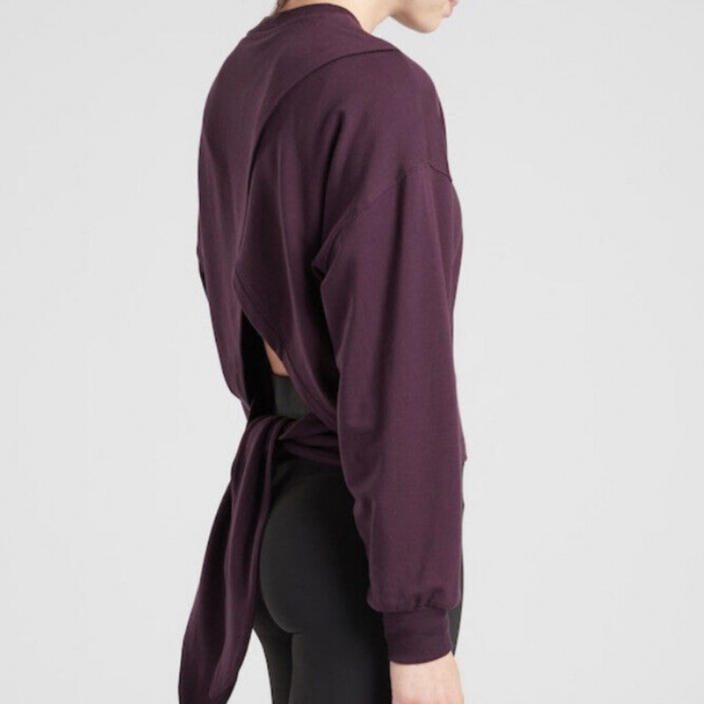 Athleta Agate yoga tie back sweater - great used condition - size xs